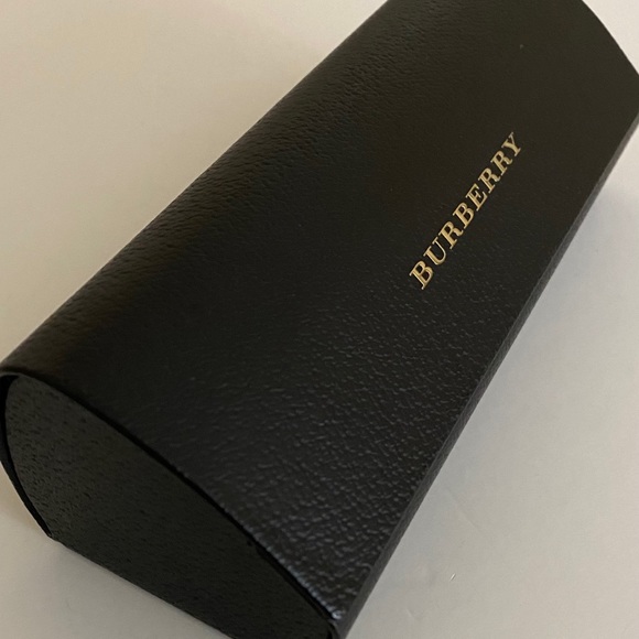 Burberry hardcover case - Picture 4 of 10